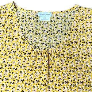 Van Heusen Yellow Background With Floral Tank Top Size Large